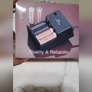 Hitachi Battery Charger with Batteries
